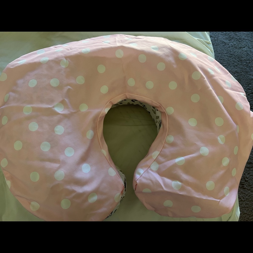 Neutral Leaf Print Nursing Pillow - White & Gray - Picture 7 of 9